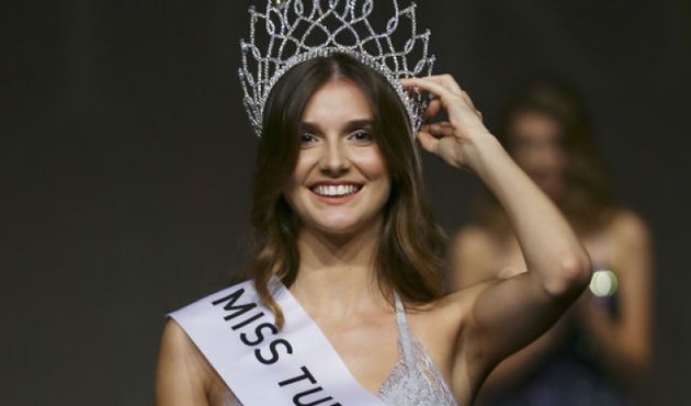 Miss Turkey sonrası tacı kapan Aslı Sümen Çin'e uçtu!