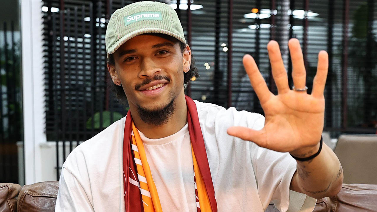 Galatasaray'da Leroy Sane 3 yıllık sözleşmeyi imzaladı