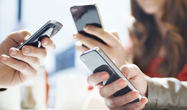 Turkcell, Avea ve Vodafone'a "roaming" cezası!