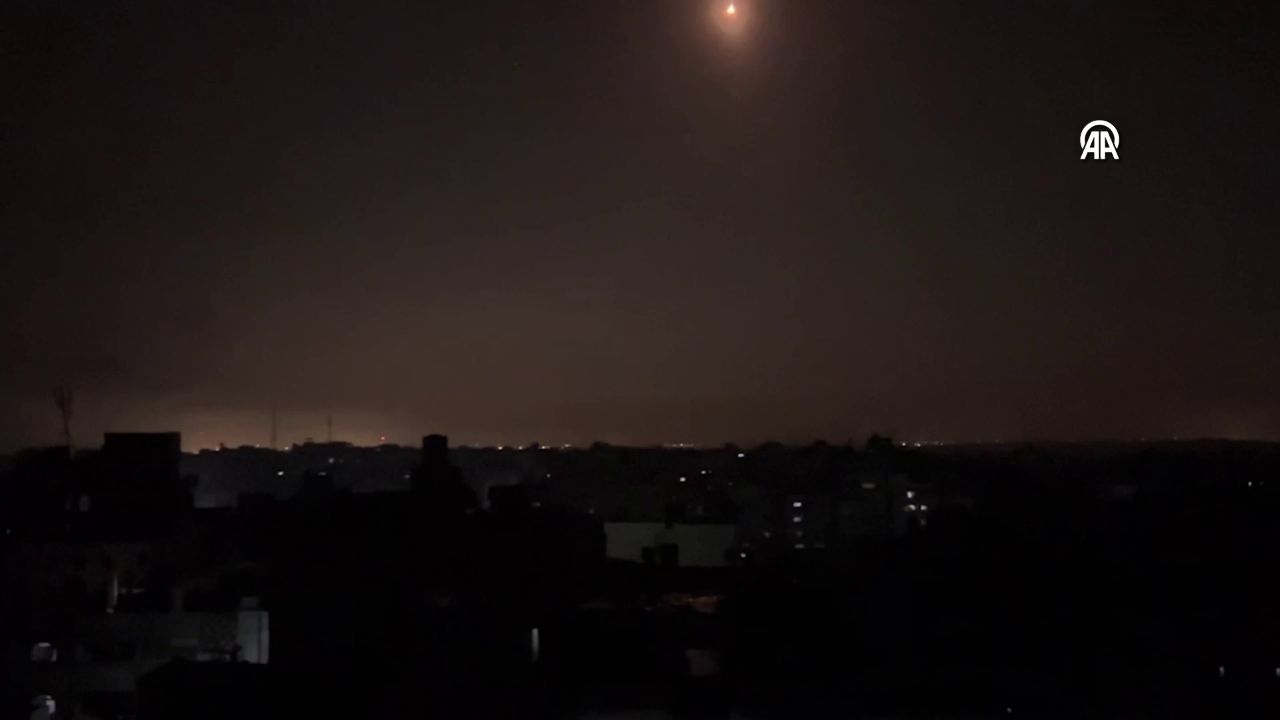 Gazze’de umudun adı: İran!  Füzeler İsrail’i vurdu Batı Şeria'da ıslık ve alkış sesleri...