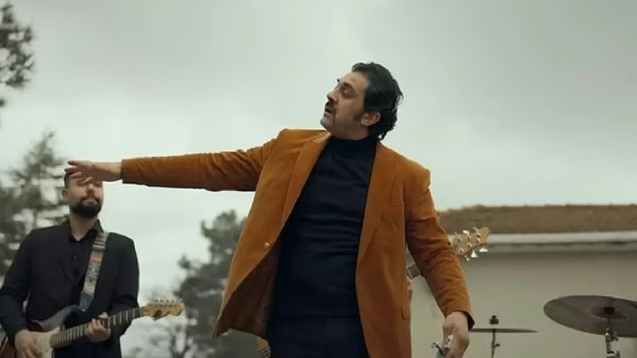 Güney Koreli Grup Hoondoo'dan Bayhan'ın "Efendim İşitmedim" Şarkısına Olay Yorum!