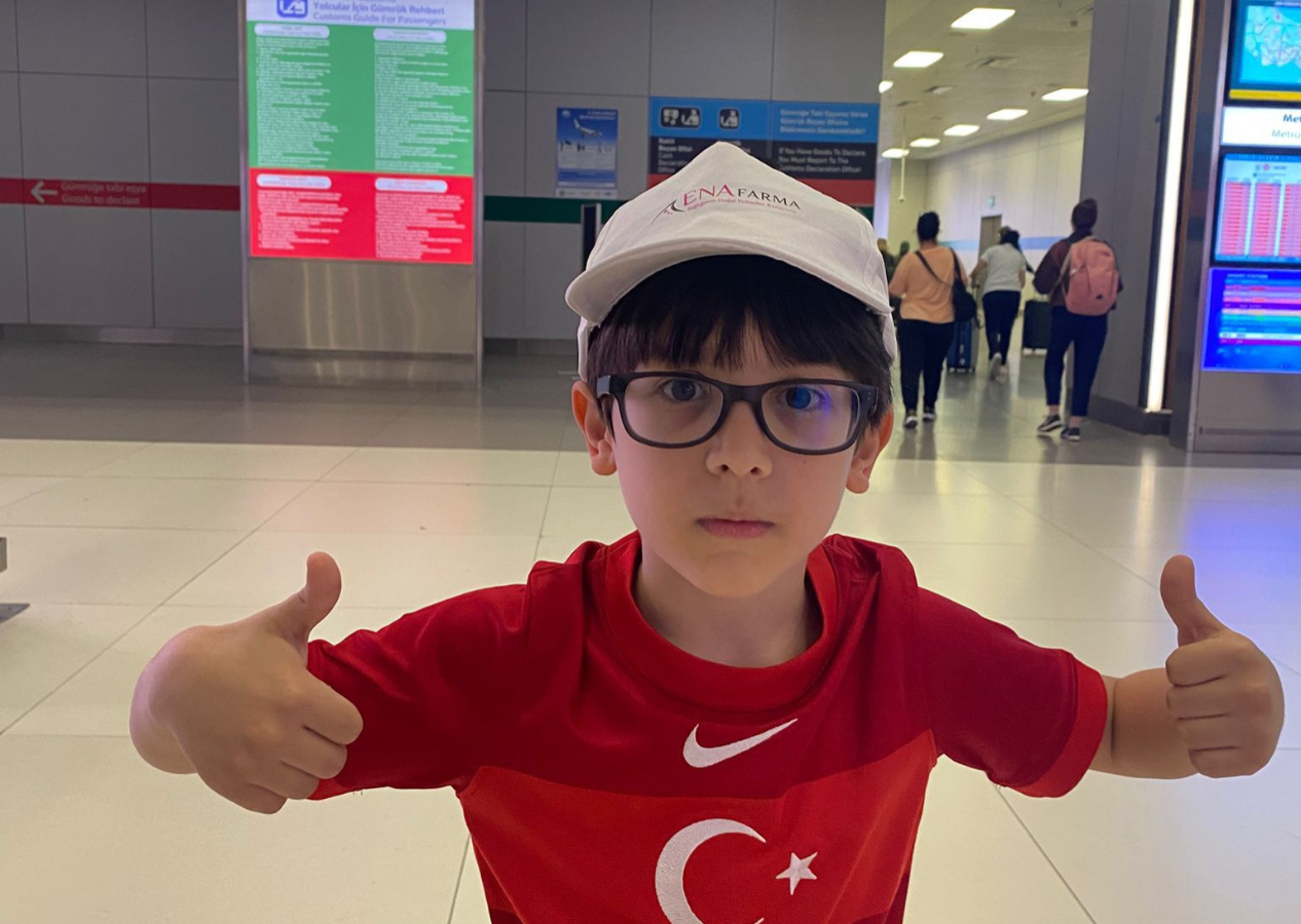 Minik gurumuz! 6 yaşındaki Tuna, matematikte dünya şampiyonu oldu!