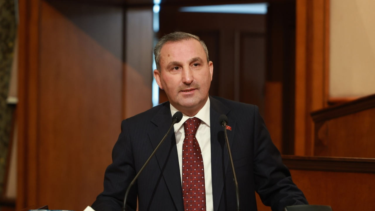 Sultanbeyli Belediye Başkanı Ali Tombaş'tan CHP’li İBB yönetimine tepki! ''Metro reklamı pankartı yaptığı kadar metro hattı yapmadı''