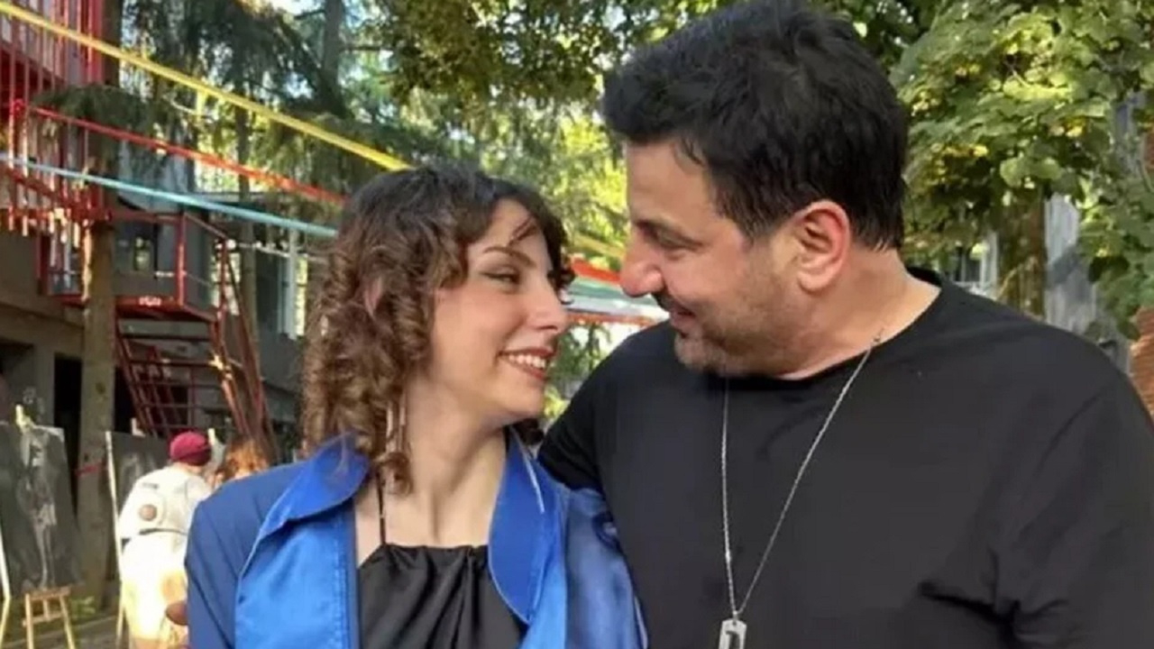 Davut Güloğlu'nun gurur günü! Kızı Şeyma Su Gül Mimar Sinan'dan mezun oldu!