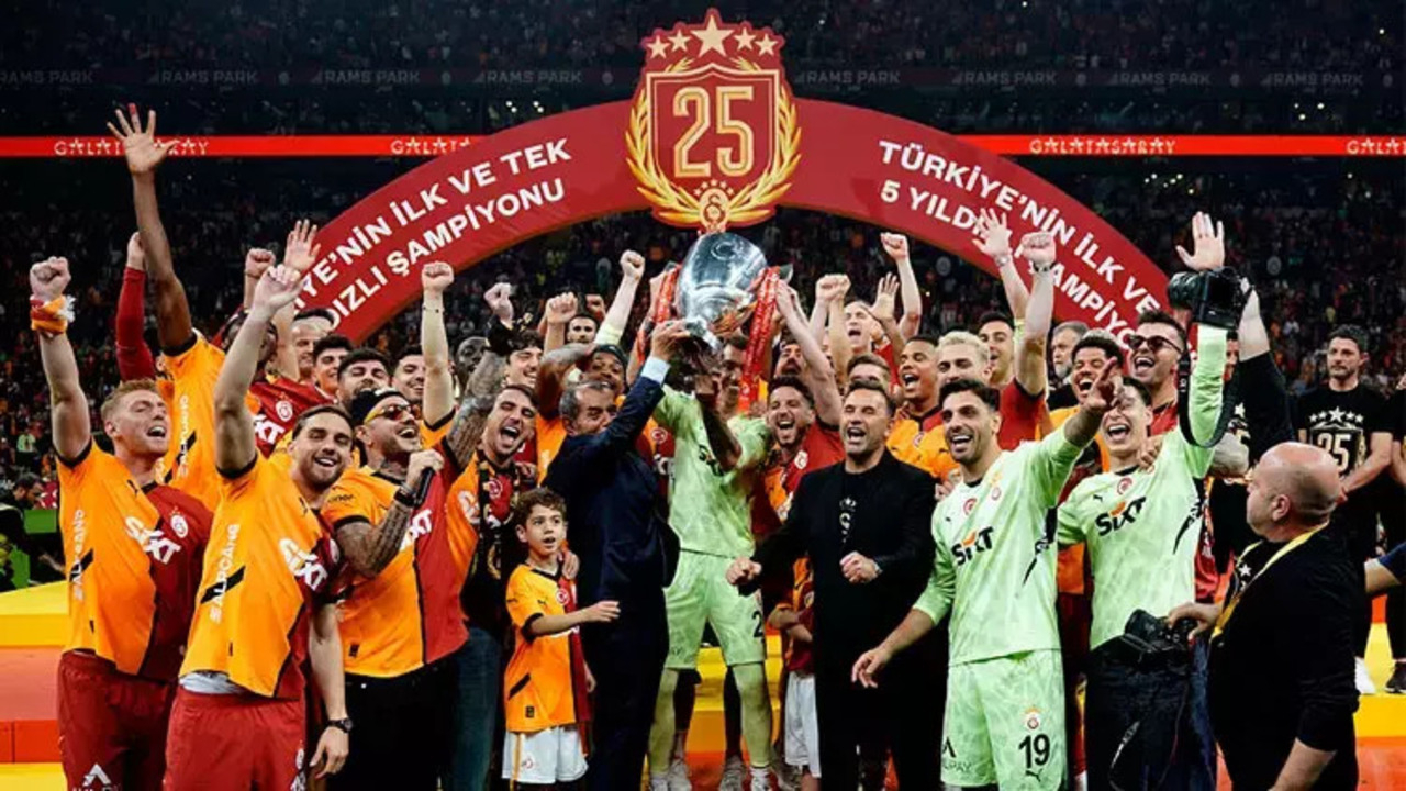 2 bin 250 TL'ye satılacak: Darphane'den Galatasaray'a hatıra parası