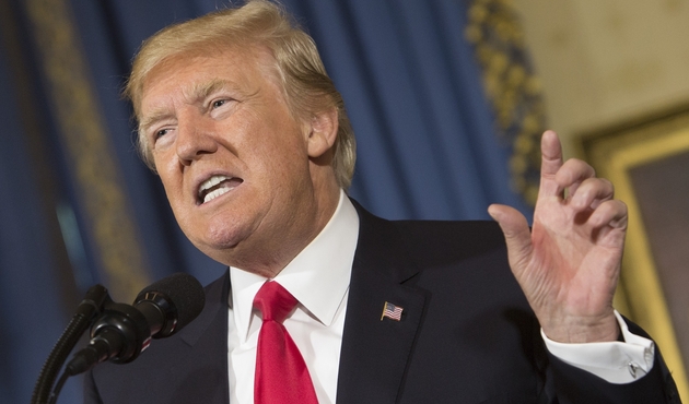 Trump'tan AB'ye İran resti...