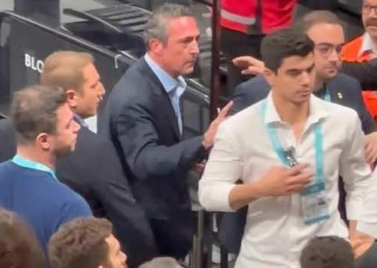 Beşiktaş - Fenerbahçe derbisinde salon gerildi, Ali Koç müdahale etti!