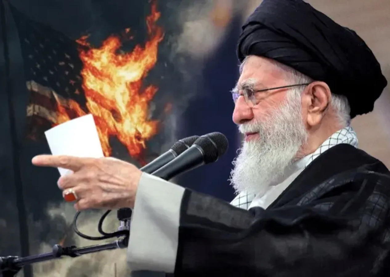 Ali Hamaney'den yanan ABD bayraklı paylaşım: Boyun eğmeyiz!
