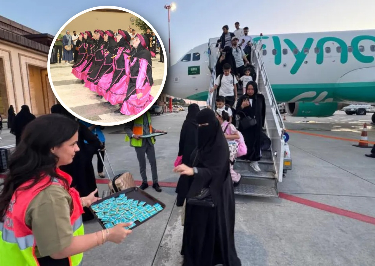 Rize-Artvin Havalimanı’nda tarihi an! Riyad’dan ilk uçak indi! Yolcular tulumla karşılandı...