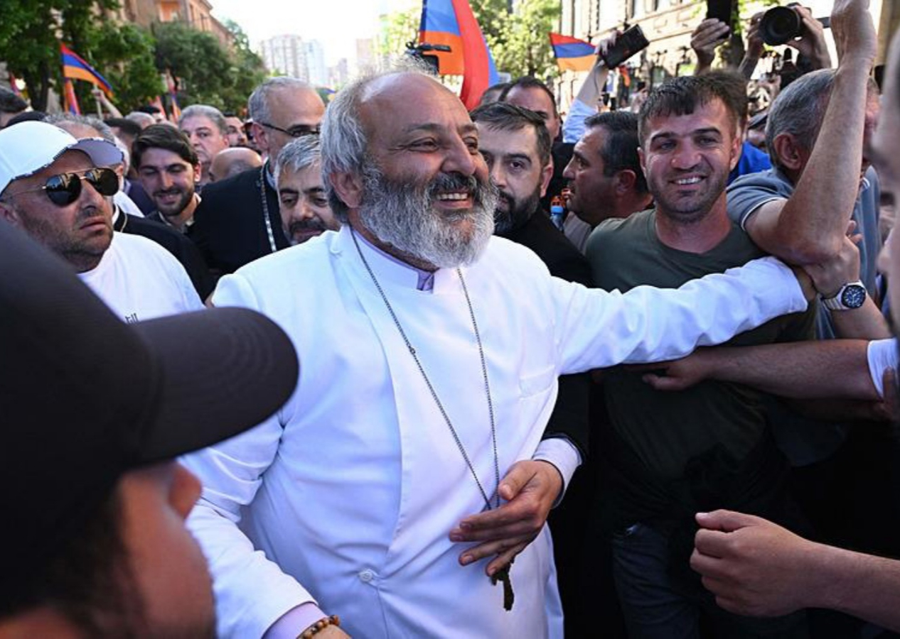Ermenistan’da kilise destekli darbe girişimi: Başpiskopos Galstanyan gözaltına alındı