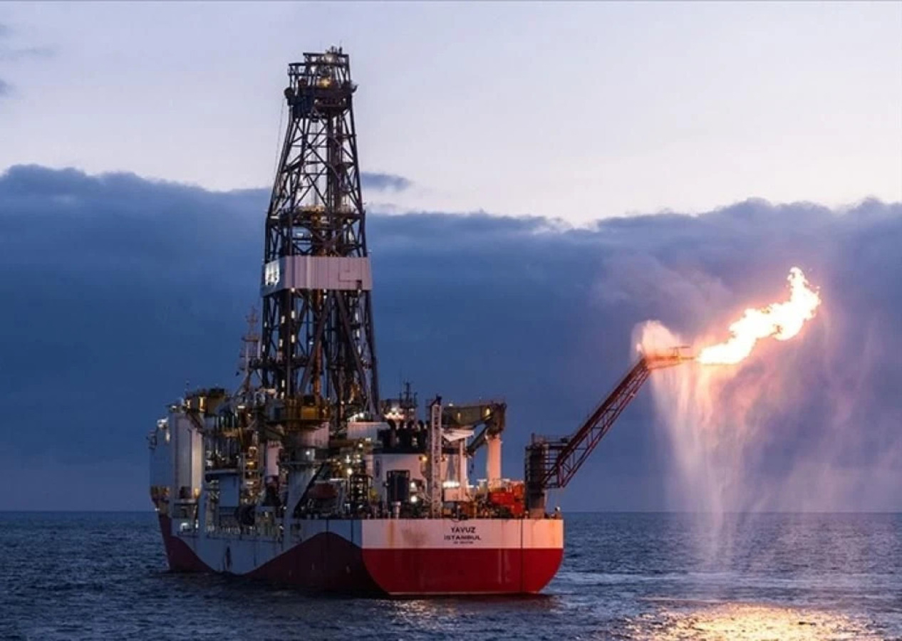 Türkiye'den Akdeniz'de petrol hamlesi: Dengeleri değiştirecek imza!