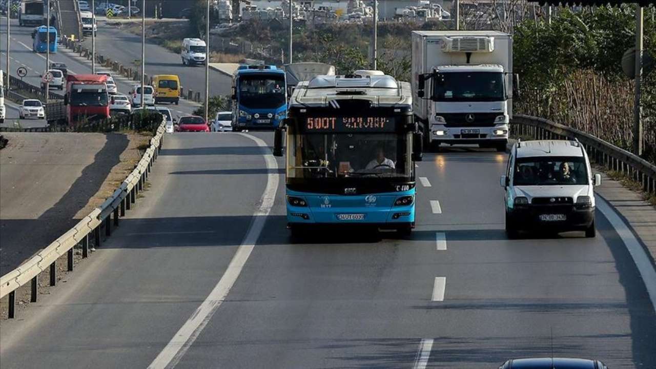 Efsane hat 500T’ye İBB'den büyük neşter! Tarihi değişiklik: Cevizlibağ'a artık uğramayacak, güzergah kısaltıldı!