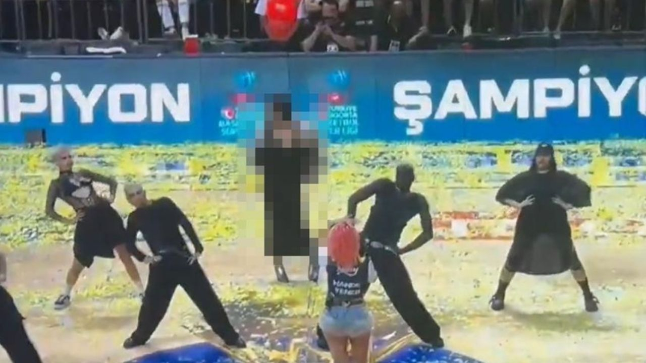 Skandal şampiyonluk kutlamasına tepki! "Fenerbahçe LBGT terörüne malzeme yapılamaz"