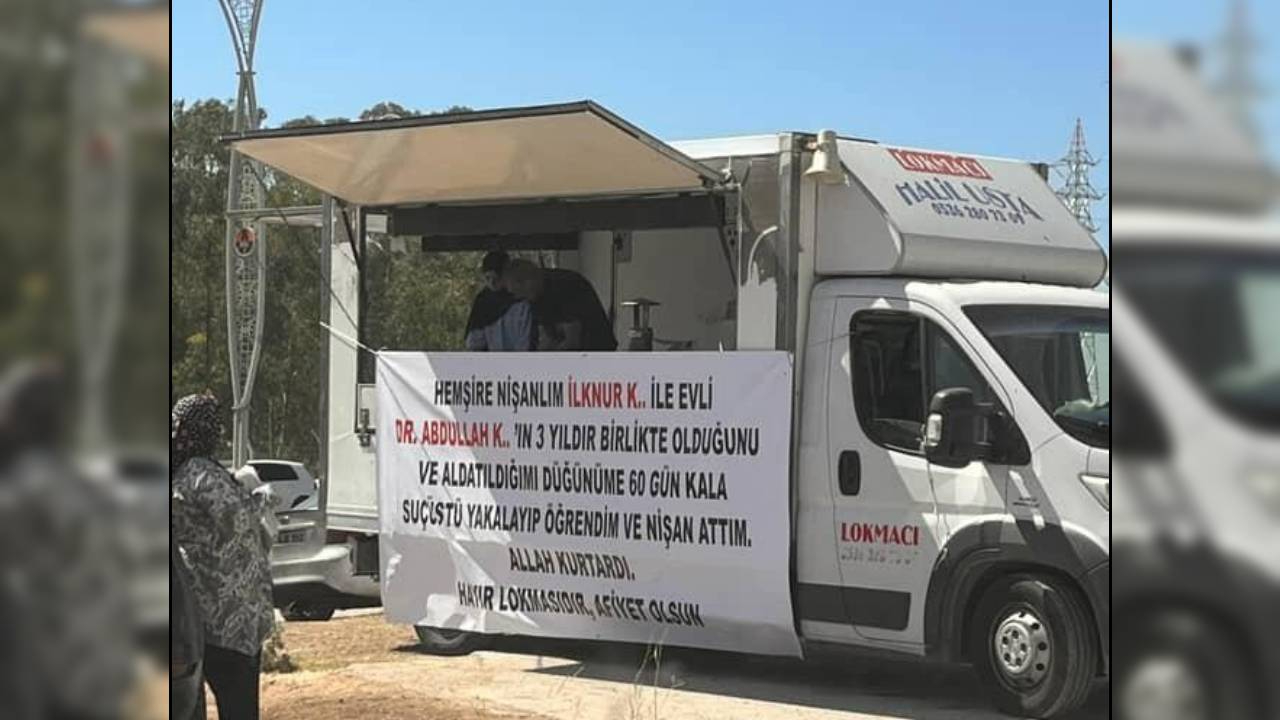 Düğüne 2 ay kala suçüstü! Aldatılan eş, afiş yaptırıp hayır lokması dağıttı
