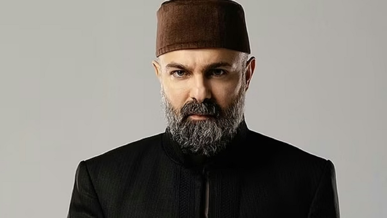 Sakallara Veda, Protez Saça Merhaba! Erkan Avcı'nın İmajı Şaşırttı