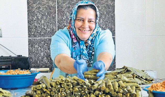 Ev kadınlarına 15 bin lira destek!