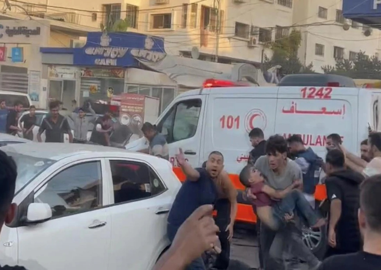 İsrail, Gazze’de yardım deposunu vurdu: Yardıma muhtaç siviller hedef alındı, en az 10 ölü
