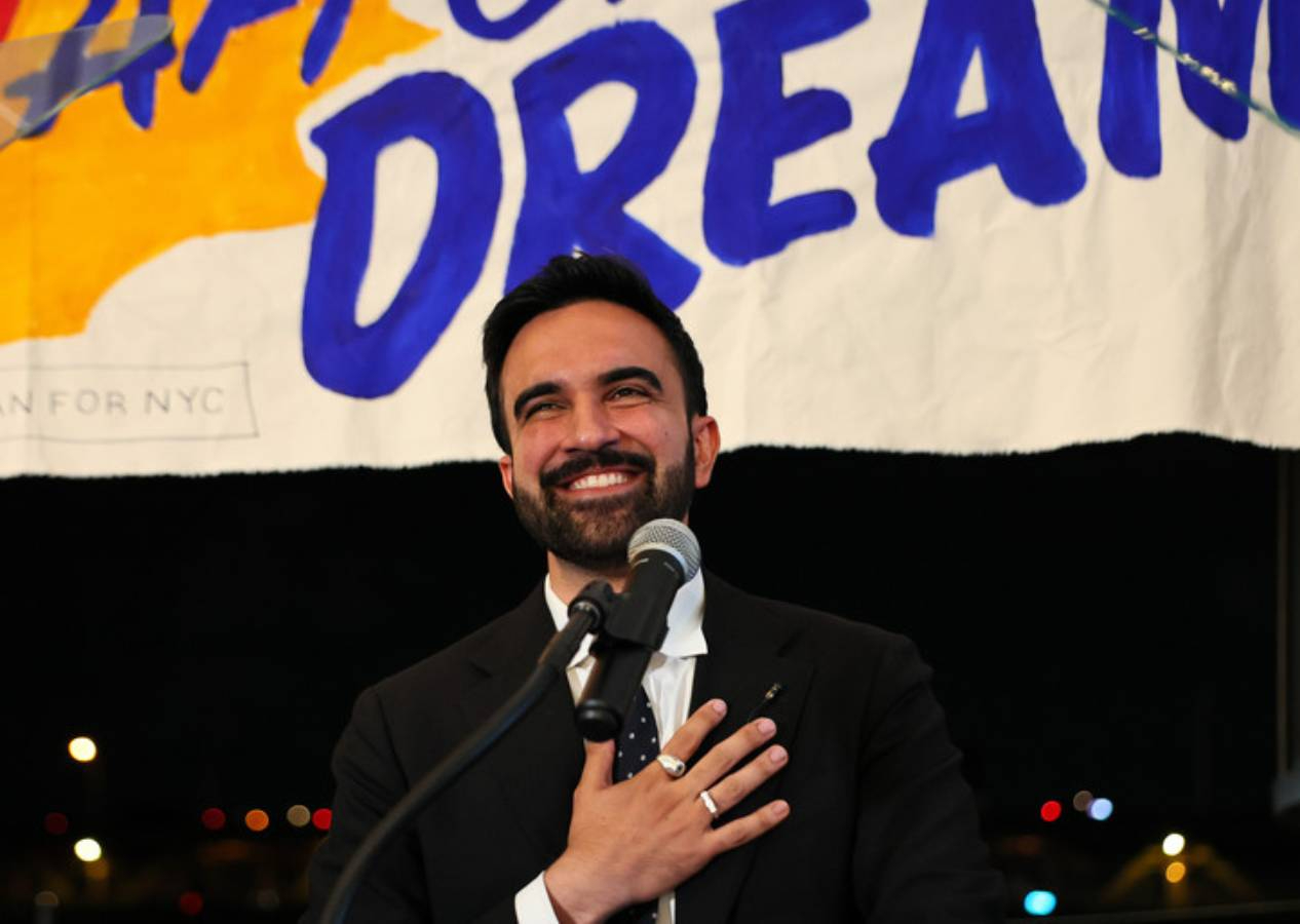 New York'a Müslüman belediye başkanı... Demokratlar'ın yükselen ismi Zohran Mamdani ön seçimde fark attı