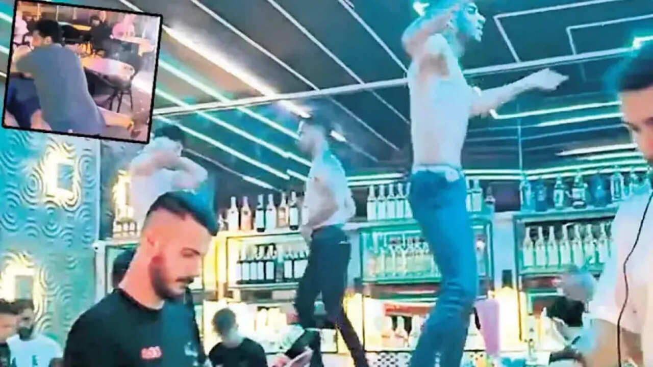 Turizm merkezlerindeki önlemler İngilizlerin tepkisine neden oldu!