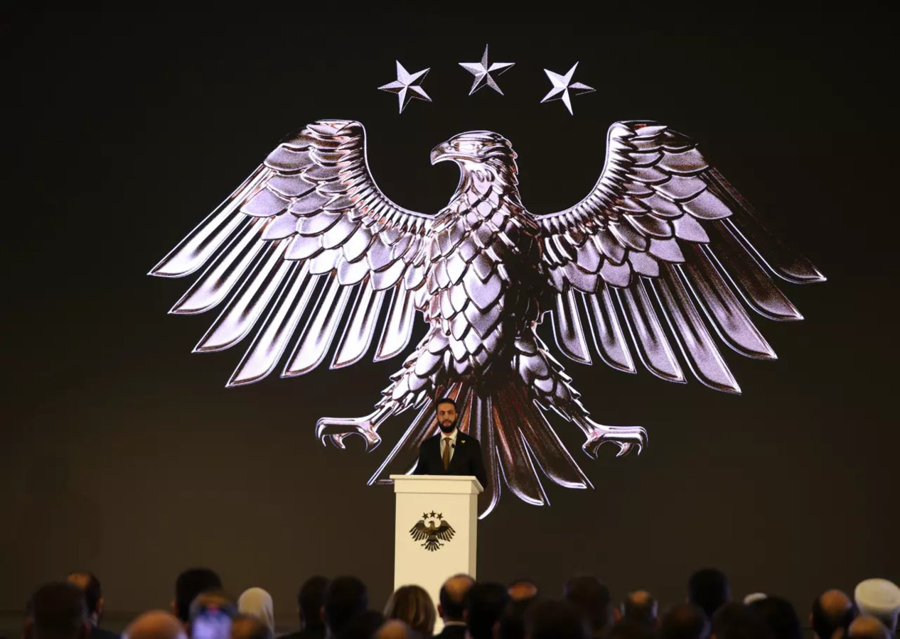 Suriye'de devrim niteliğinde karar! Devlet arması değişti