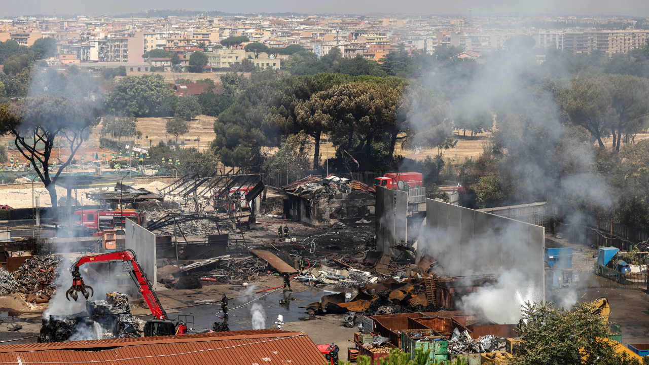Roma'da bir akaryakıt istasyonunda peş peşe korkunç patlamalar! En az 10 yaralı