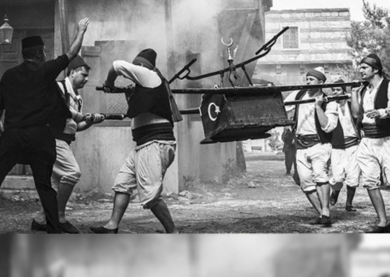 Büyük yangın travmamız! Tarihte ilk itfaiye teşkilatını neden Türkler kurdu?