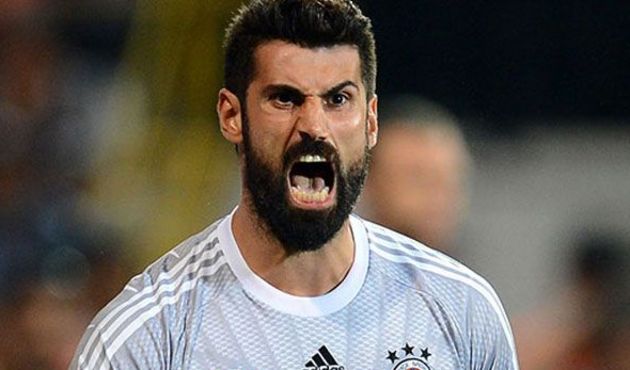 Fenerbahçe'de derbi öncesi Volkan patlaması!