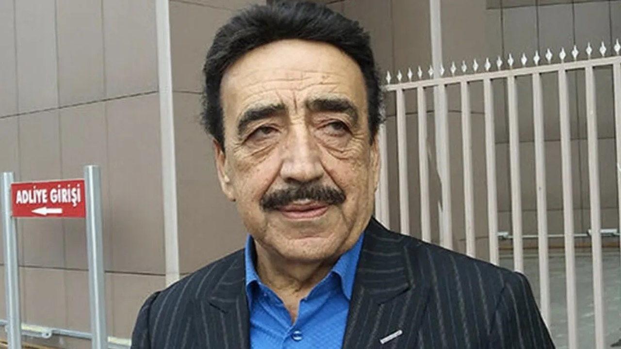 Hakkı Bulut'tan iddialı açıklama! ''64 yıldır zirvedeyim! Tek bir arabeskçi var o da benim!"