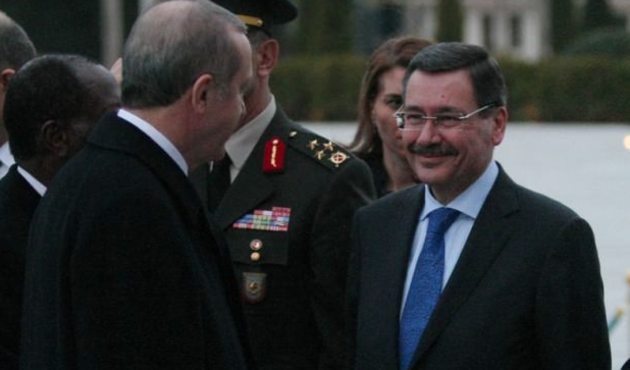 İstifası beklenen Melih Gökçek Beştepe'de!