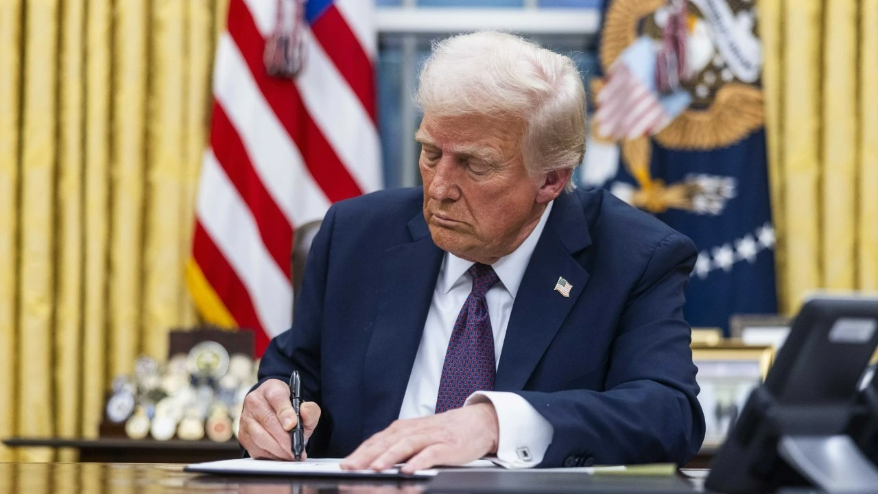 Trump'tan 1 Ağustos resti! 14 ülkeye gümrük kıskacı: Süre kesin, para tahsil edilecek!