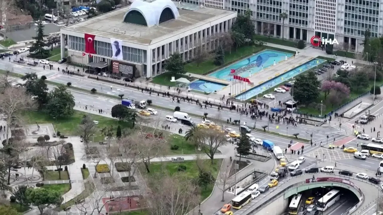 Rüşvetin belgesi ortaya çıktı! İBB’de 4 Bin 500 market çeki şoförün ifadesiyle ele geçirildi!