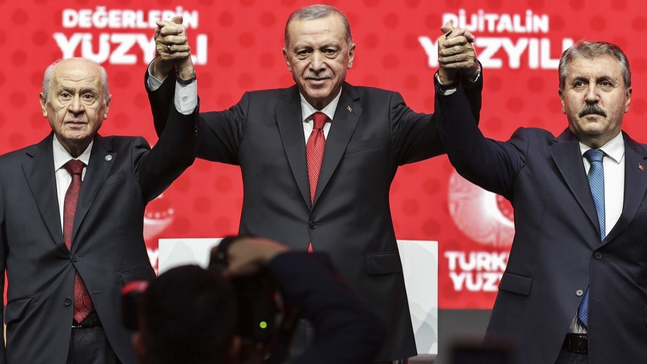 Cumhurbaşkanı Erdoğan’dan TBMM’de sürpriz zirve! Bahçeli ve Destici ile görüştü