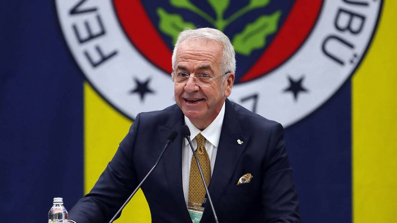 Fenerbahçe'de istifa depremi! Başkanvekili Erol Bilecik sitem ederek görevi bıraktı