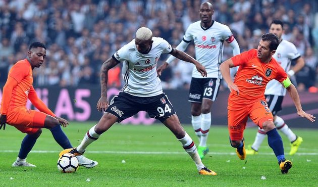 Beşiktaş 1 puanı son dakikada kurtardı!