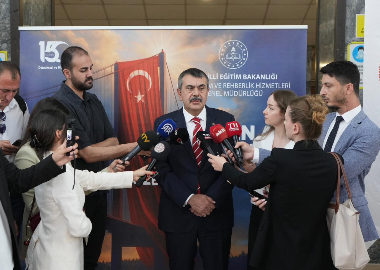 Sorular sızdırıldı iddiası... Bakan Tekin: Pis kokular LGS'den değil, CHP'den geliyor