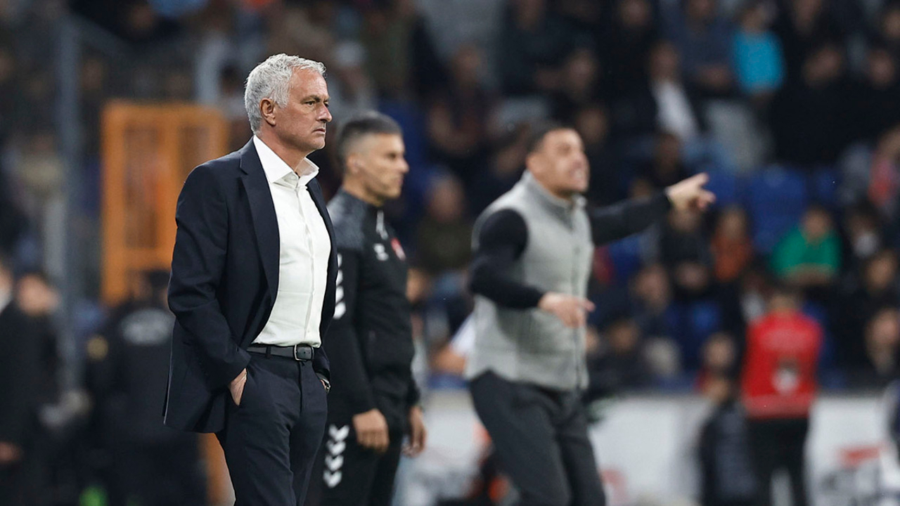 Fenerbahçe'de Jose Mourinho'nun İstemediği İsim ile Yollar Ayrılıyor: Dinamo Zagreb İle Anlaşma Sağladı!