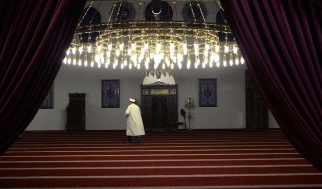 Almanya'da casuslukla suçlanan 6 imam hakkında flaş karar!
