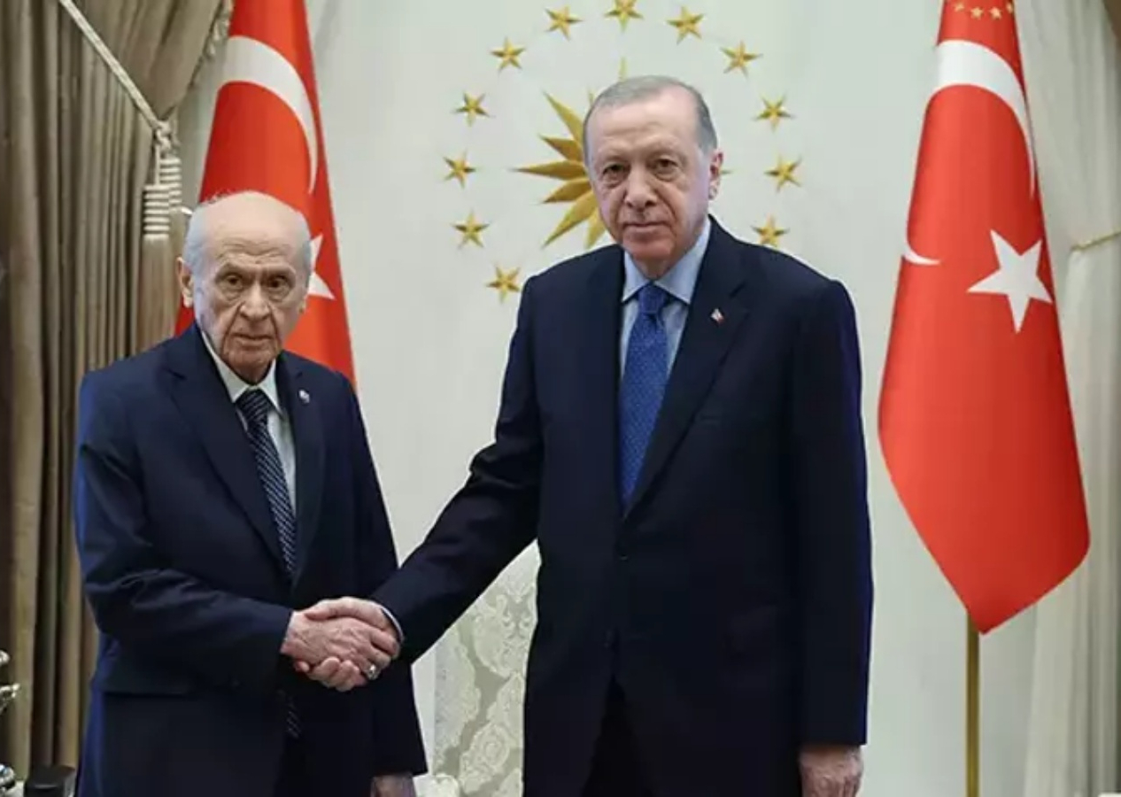 Cumhurbaşkanı Erdoğan, Bahçeli ile telefonda görüştü! Gündem: Terörsüz Türkiye süreci...