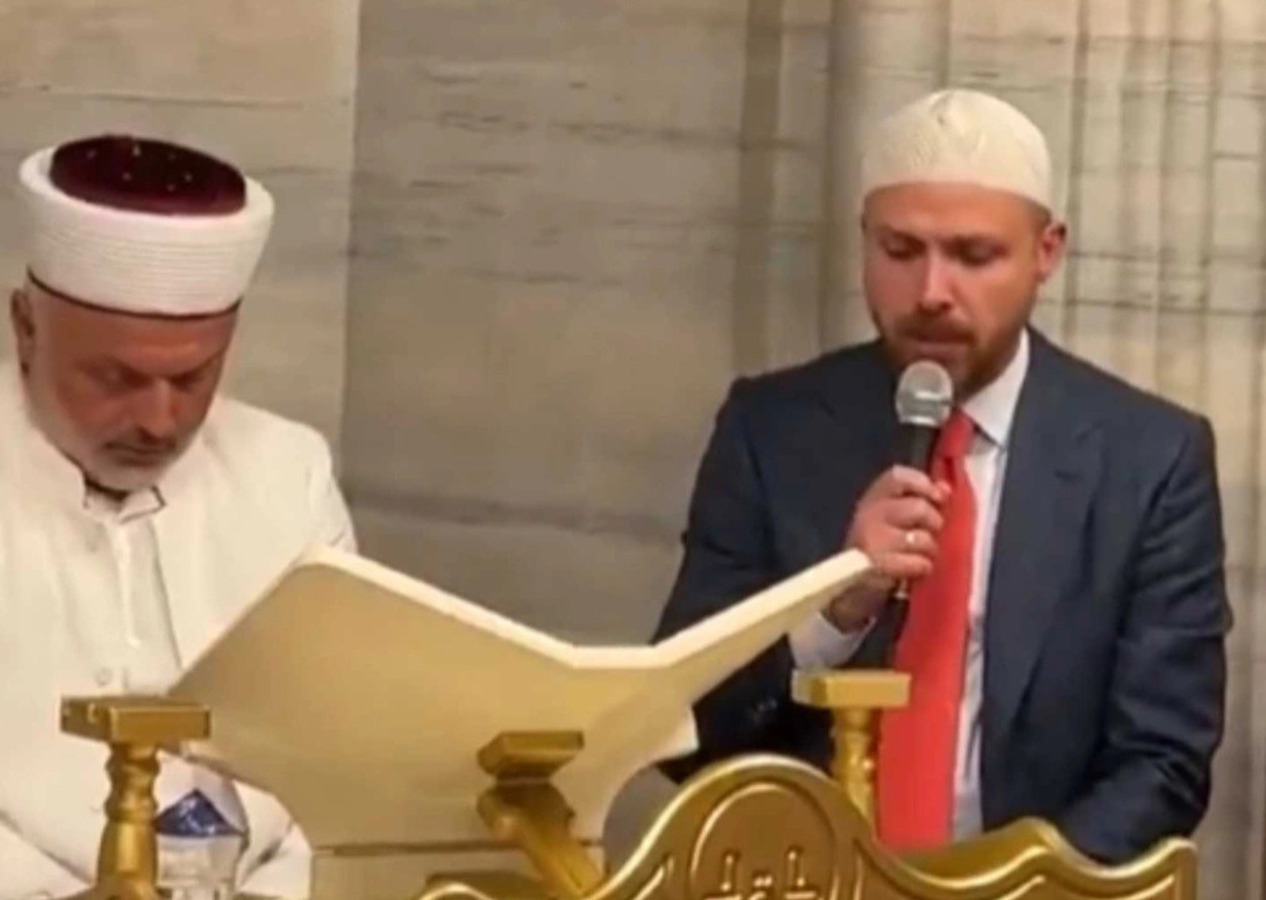 Bilal Erdoğan'dan 15 Temmuz şehitleri için Kur’an Kerim tilaveti