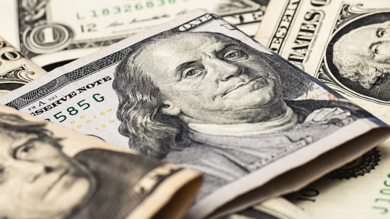 Merkez'in rezervleri 1,85 milyar dolar artarak 166,2 milyar dolara yükseldi