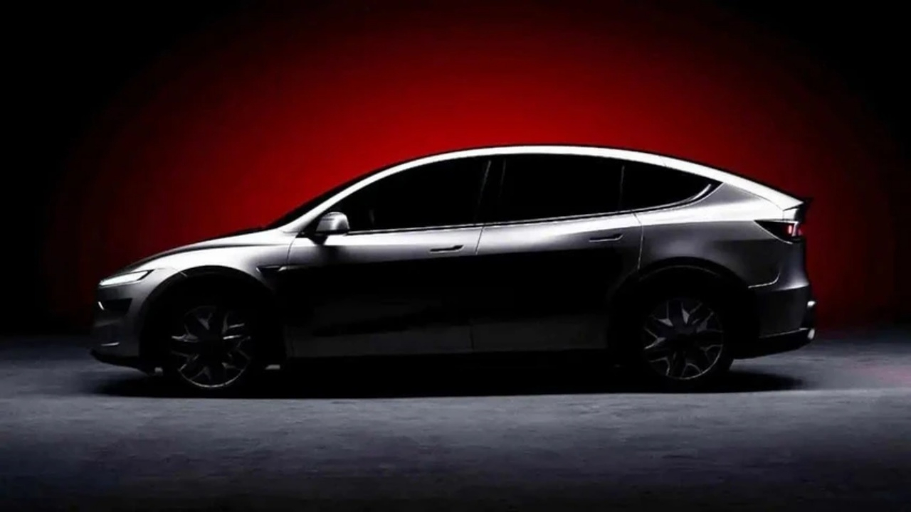 Tesla yeni modeli  Y L'yi tanıttı! 6 koltuklu, daha büyük ve daha güçlü