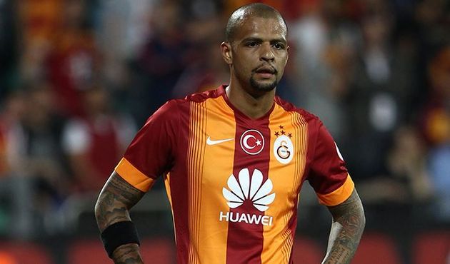 Galatasaray Felipe Melo'yu mumla arıyor!