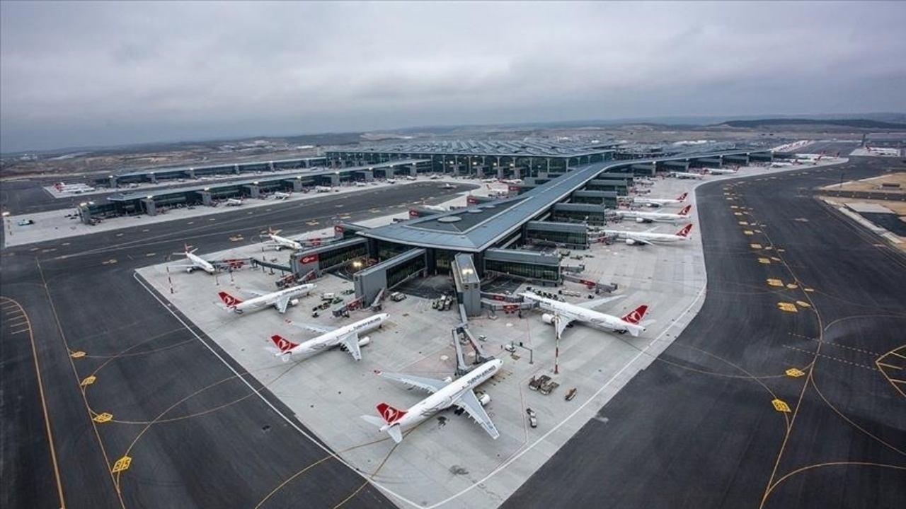 İstanbul Havalimanı’ndan çifte zafer! Rekor uçuş ve dünyanın en iyisi