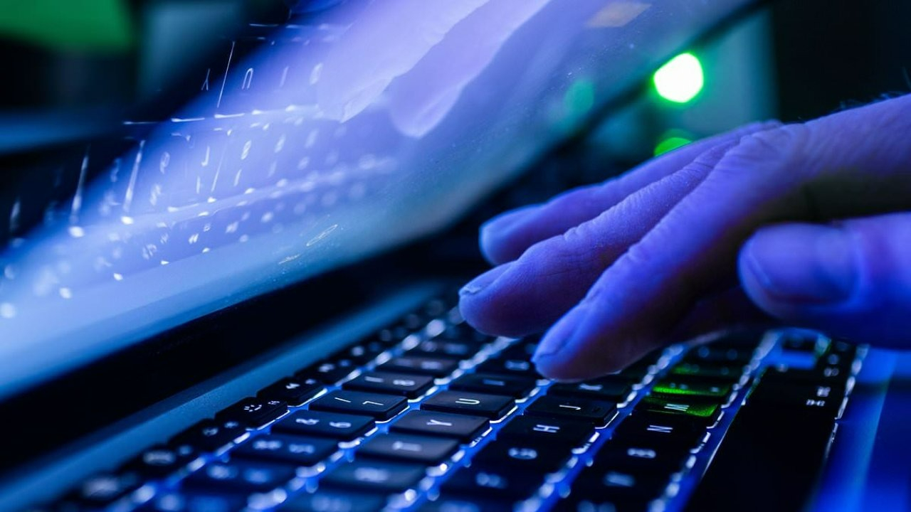 Microsoft skandalı patladı! Devlet kurumları tek tek hacklendi: Binlerce sunucu tehlikede