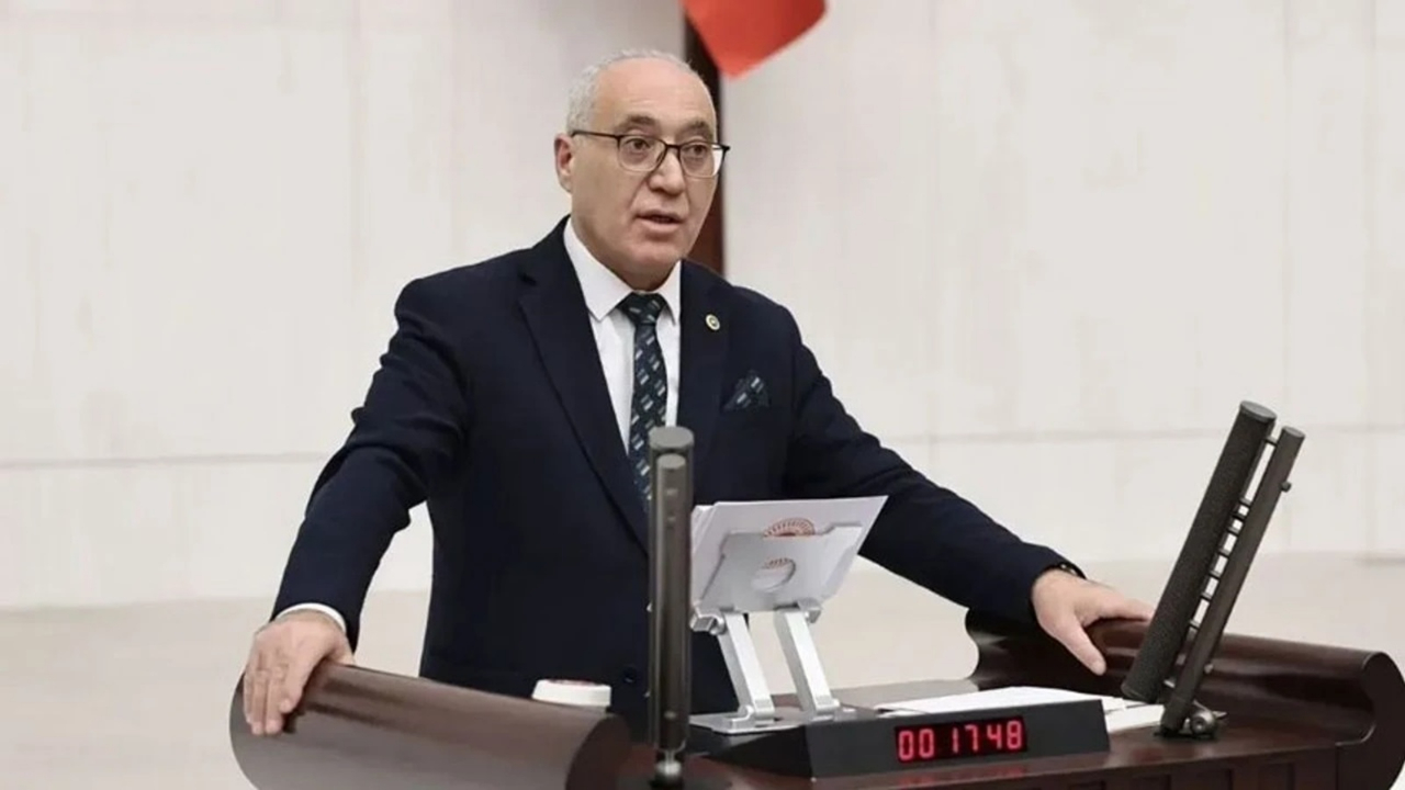 Gelecek Partisi'nde istifa depremi! İstanbul milletvekili Doğan Demir, partisinden ayrıldığını duyurdu