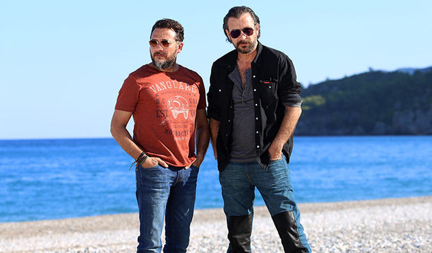 Kaybedenler Kulübü "Yolda" / VİDEO