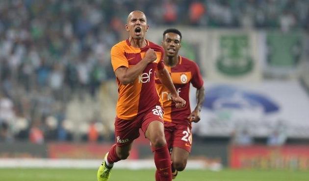 Feghouli'den Cüneyt Çakır'a sosyal medyadan tepki