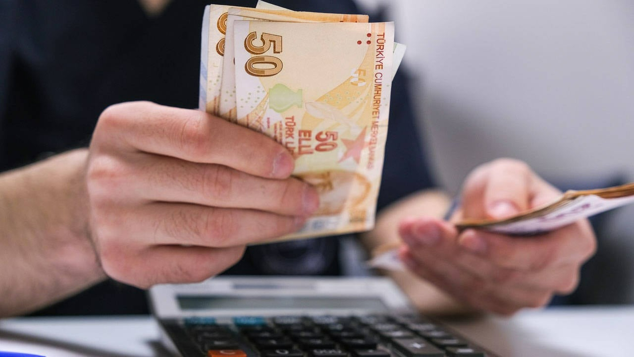 Kamu işçisine zam: Hükümetten ikinci altı ay için yeni teklif!