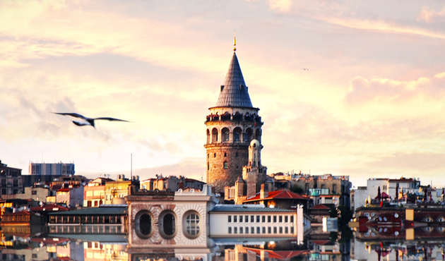 Galata Kulesi'nden Üsküdar'a uçacak