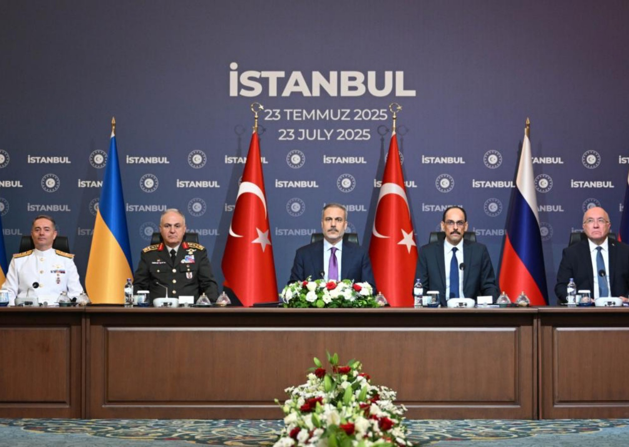 Rusya ile Ukrayna 1200’er esir için el sıkıştı! 3 bin asker cenazesi daha teklif edildi... Barış için şartlar ne?  İşte İstanbul'daki zirvenin perde arkası...